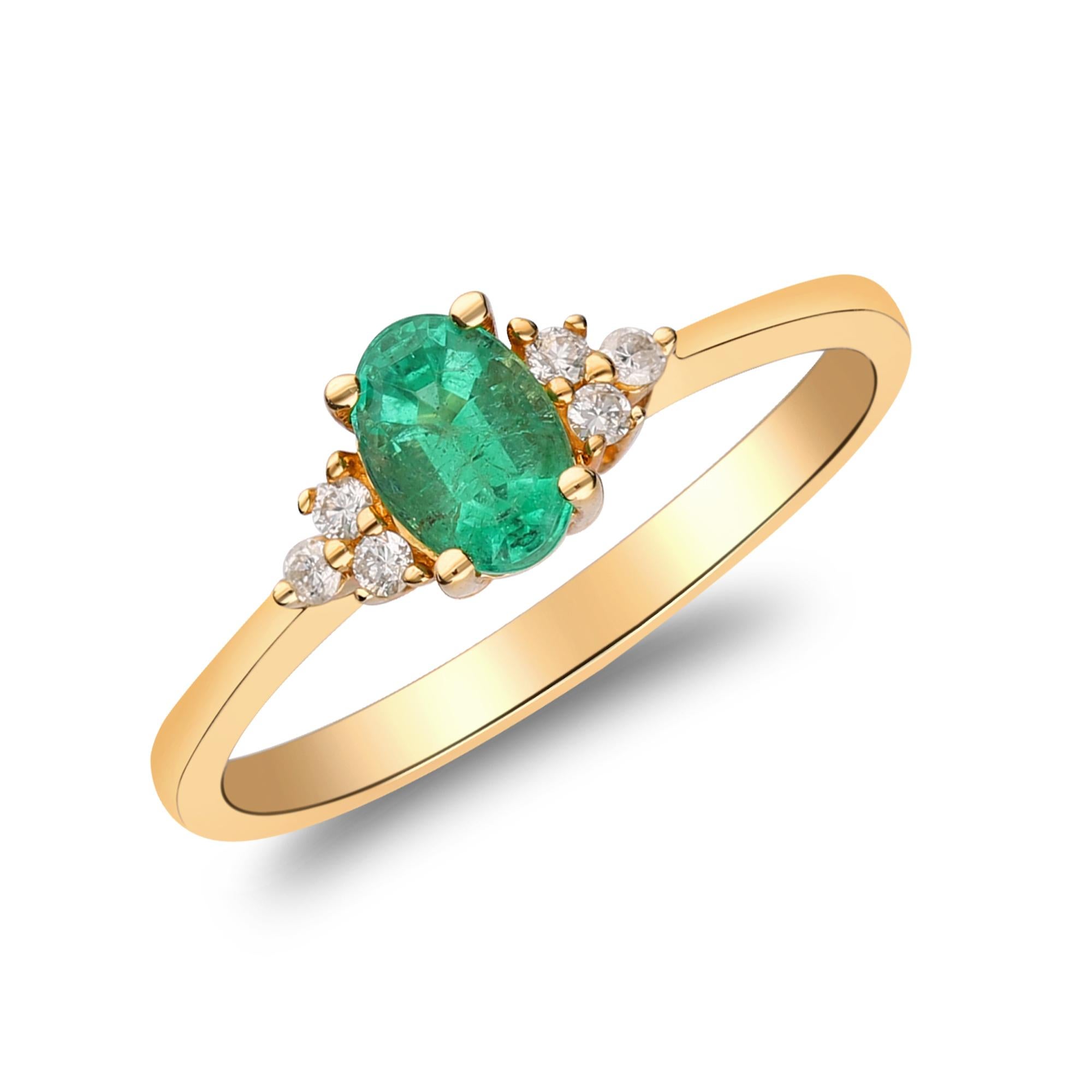 Women's 0.55 Carat Emerald Oval Cut Diamond Accents 10K Yellow Gold Engagement Ring For Sale
