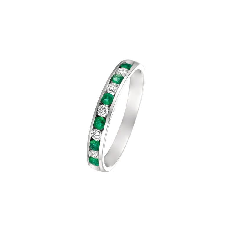 Contemporary 0.55 Carat Natural Diamond and Emerald Ring Band 14 Karat White Gold For Sale