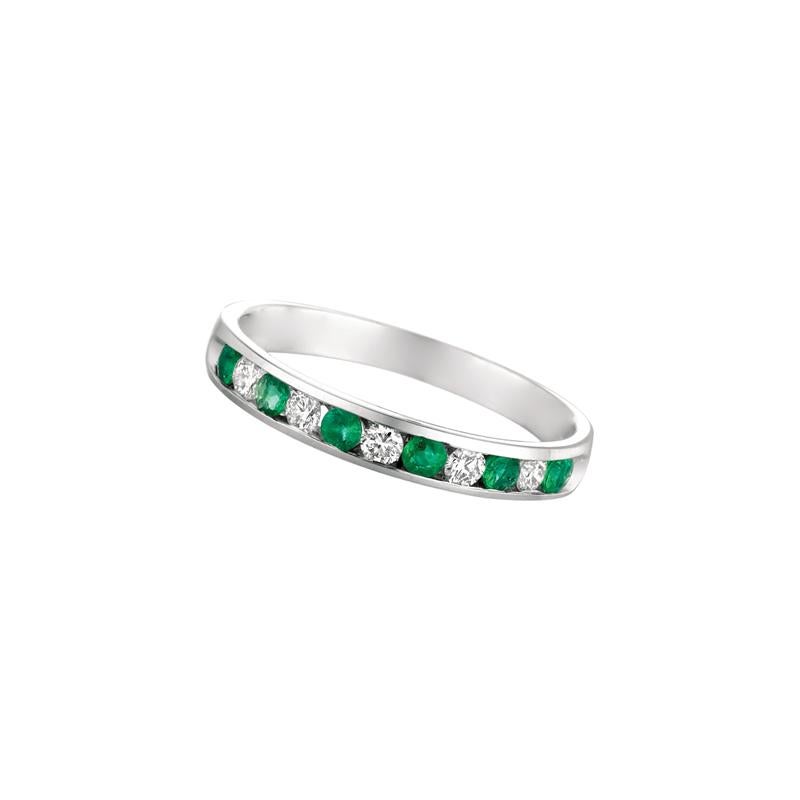 Round Cut 0.55 Carat Natural Diamond and Emerald Ring Band 14 Karat White Gold For Sale