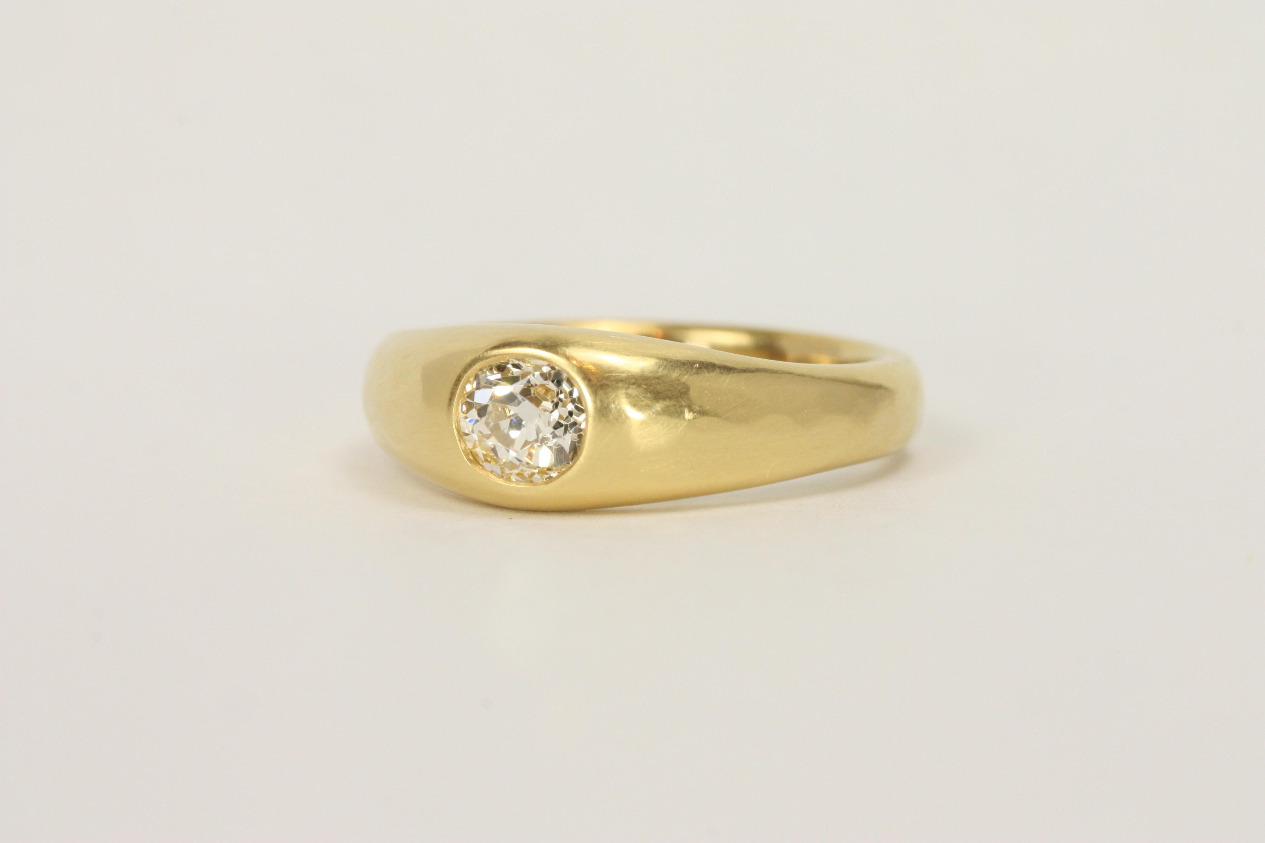 0.55 Carat Old Mine Cut Natural Diamond Solitaire Gypsy 22K Gold Engagement Ring For Sale 1