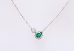 0.55 Carat Pear Shape Fine Emerald Necklace with 0.37 Carat Dia in 14W/Y Ref1208