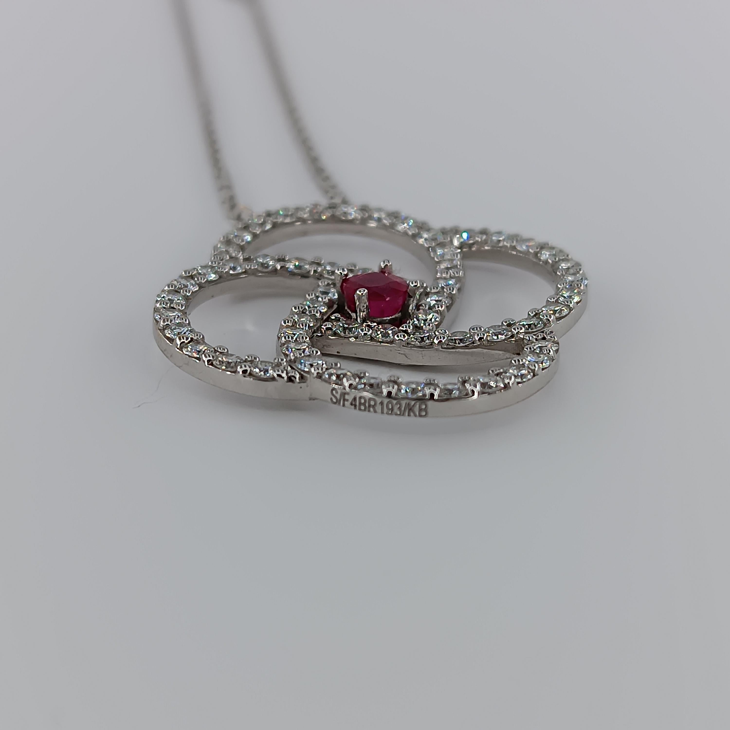 Contemporary 0.55 Carat Ruby with VS G Color Diamonds 1.68 Carats. White Gold Necklace For Sale