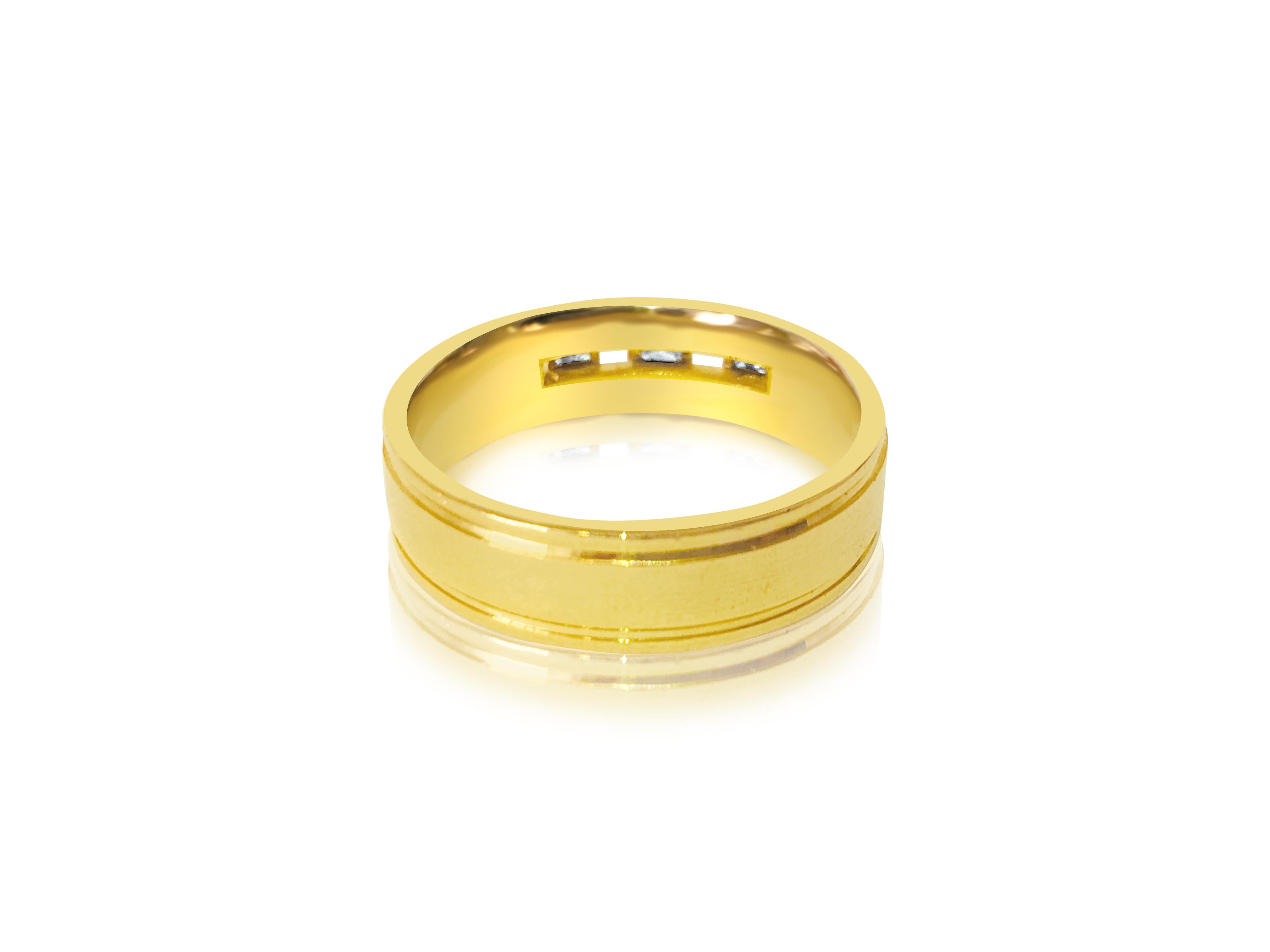 Bague en or jaune 18 carats et diamants de 0,55 carat VS Excellent état - En vente à Miami, FL