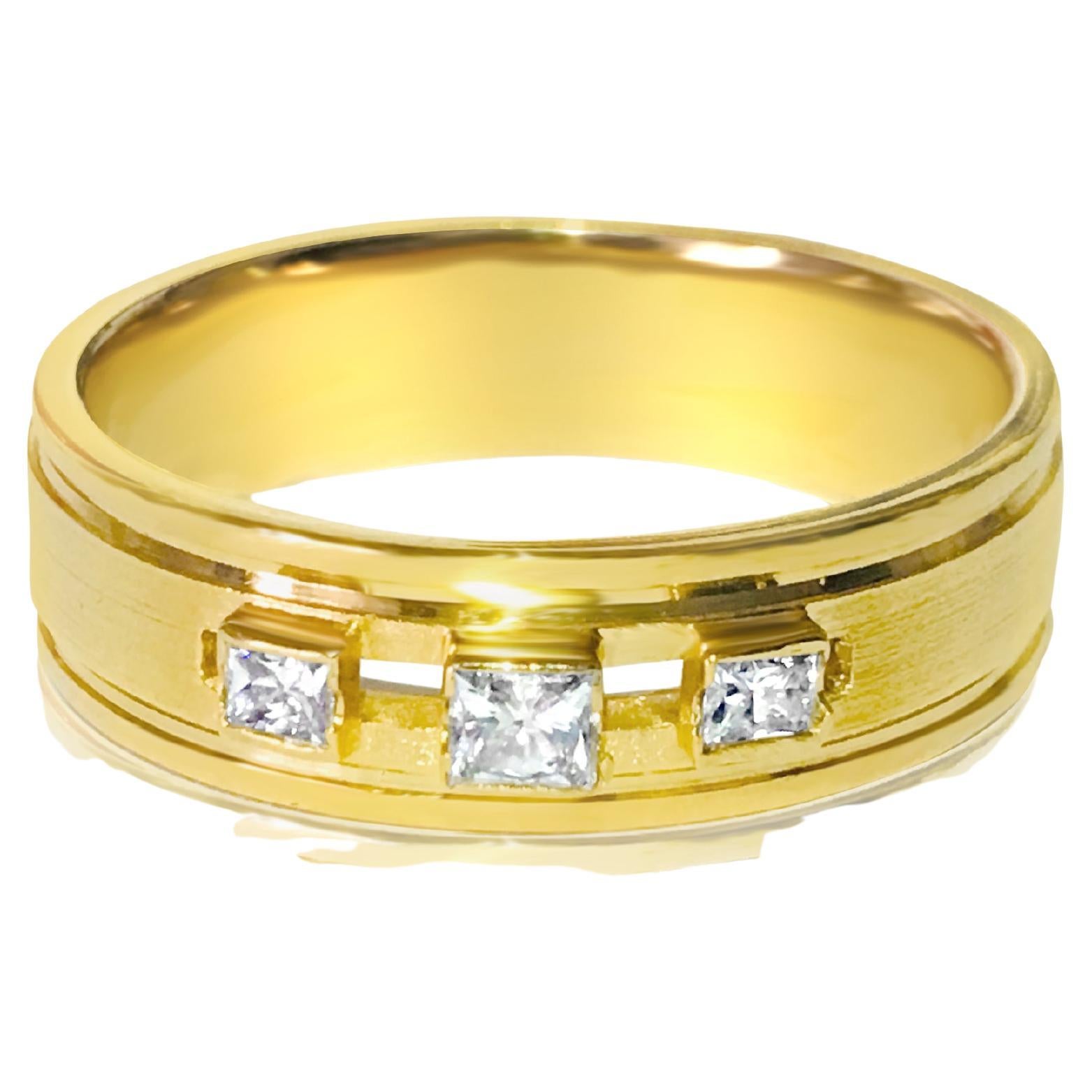 0.55 Carat VS Diamond and 18K Yellow Gold Ring