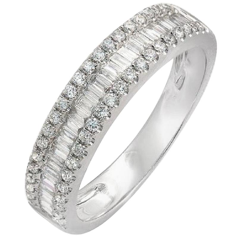0.55 Ct Baguette & Round Diamonds G SI1 in 18K White Gold Half Wedding Band Ring For Sale