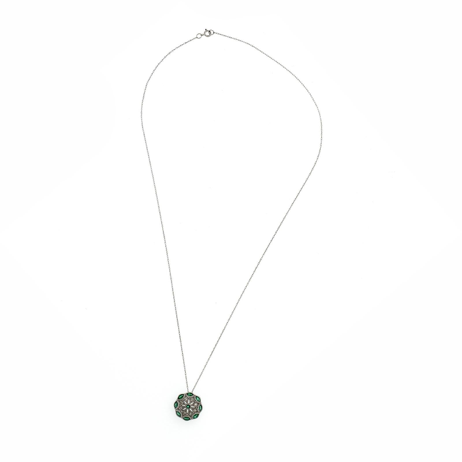 Round Cut 0.55 CT Emerald 0.10 CT Diamond 14K White Gold Pendant Necklace For Sale