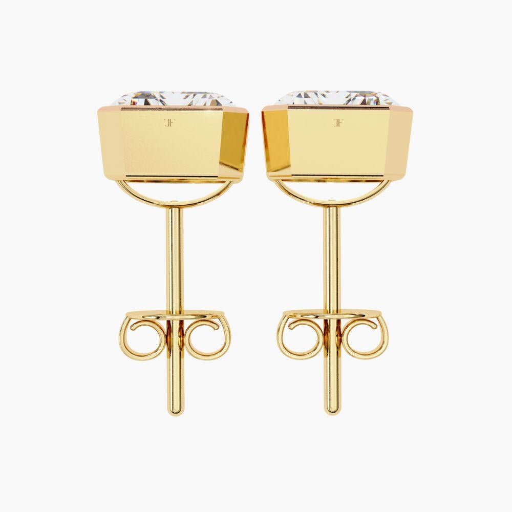 Pendientes de oro de 14 quilates con diamantes talla esmeralda de 0,55 quilates en venta 1