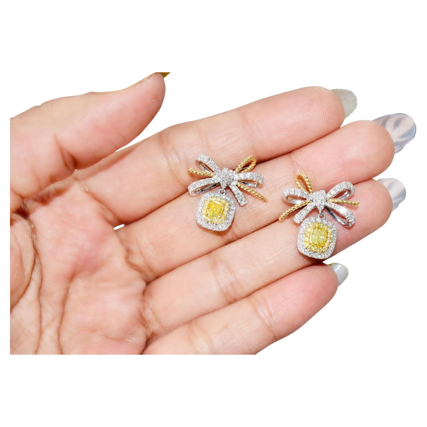 0,558 Karat Ausgefallene gelbe Diamant-Ohrringe SI1 Reinheit AGL zertifiziert im Angebot