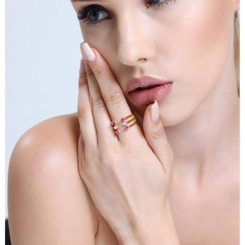 0.55ct Diamond And Ruby Claw Ring For Sale 2
