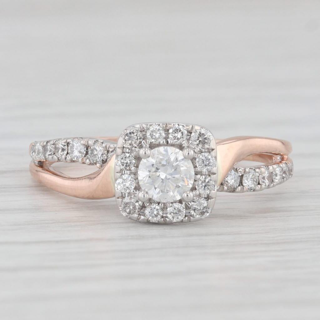 Informations sur les pierres précieuses :
- Diamant naturel (au centre) -
Carats - 0.25ct
Taille - Brilliante ronde
Couleur - H - I
Clarté - I1 

- Diamants naturels -
Total des carats - 0.30ctw
Taille - Brilliante ronde
Couleur - H - I
Clarté - SI2