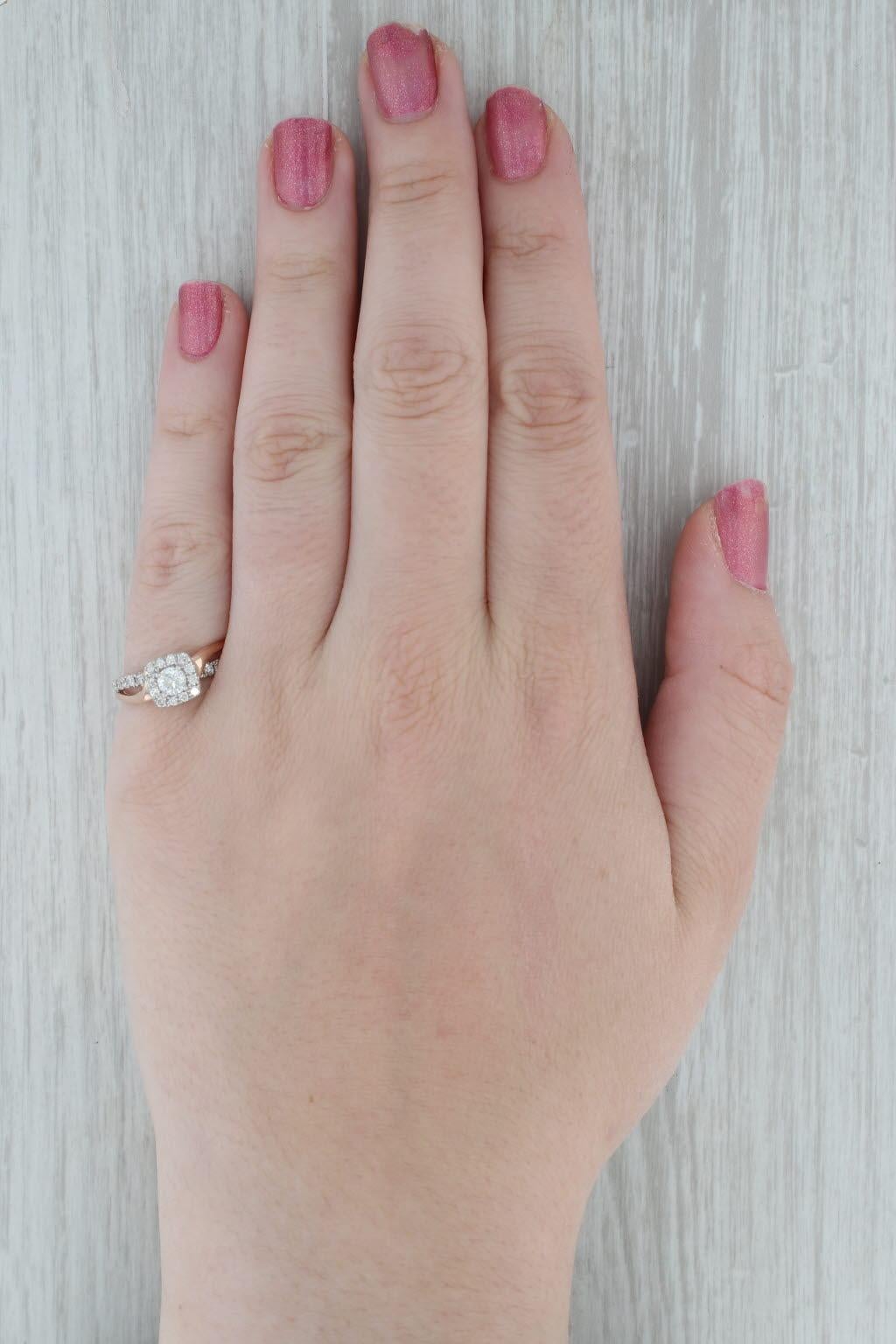 Bague de fiançailles en or blanc rose 14 carats avec halo de diamants 0,55 carat, taille 7,5 en vente 4