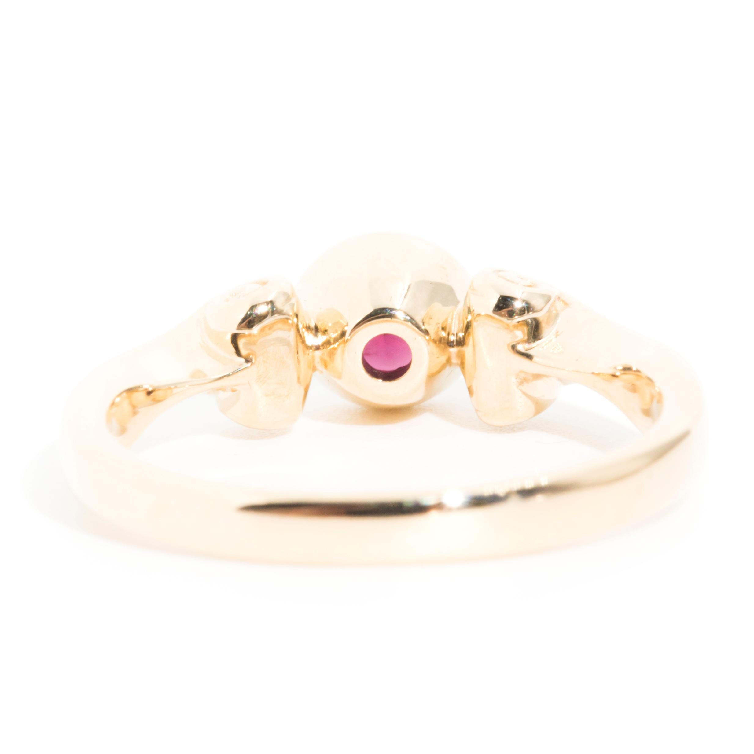 Bague solitaire vintage en or jaune 9 carats avec rubis rouge naturel profond de 0,56 carat en vente 7