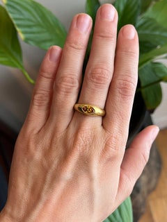 0,56 Karat Marquise Cut Orangey Brown Diamant Gypsy Ring in 22K Gelbgold