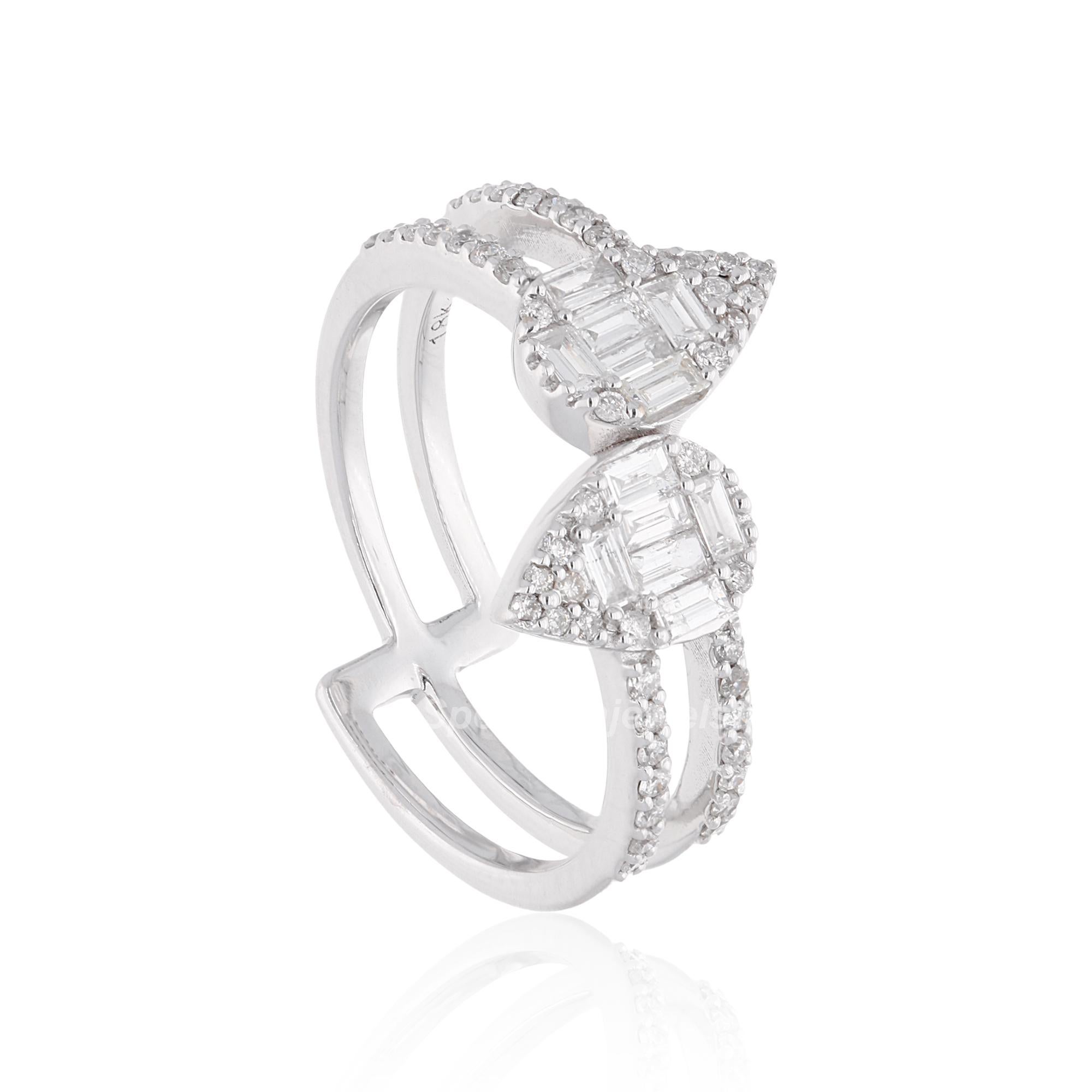 For Sale:  0.56 Carat SI Clarity HI Color Baguette Round Diamond Ring 18 Karat White Gold 3