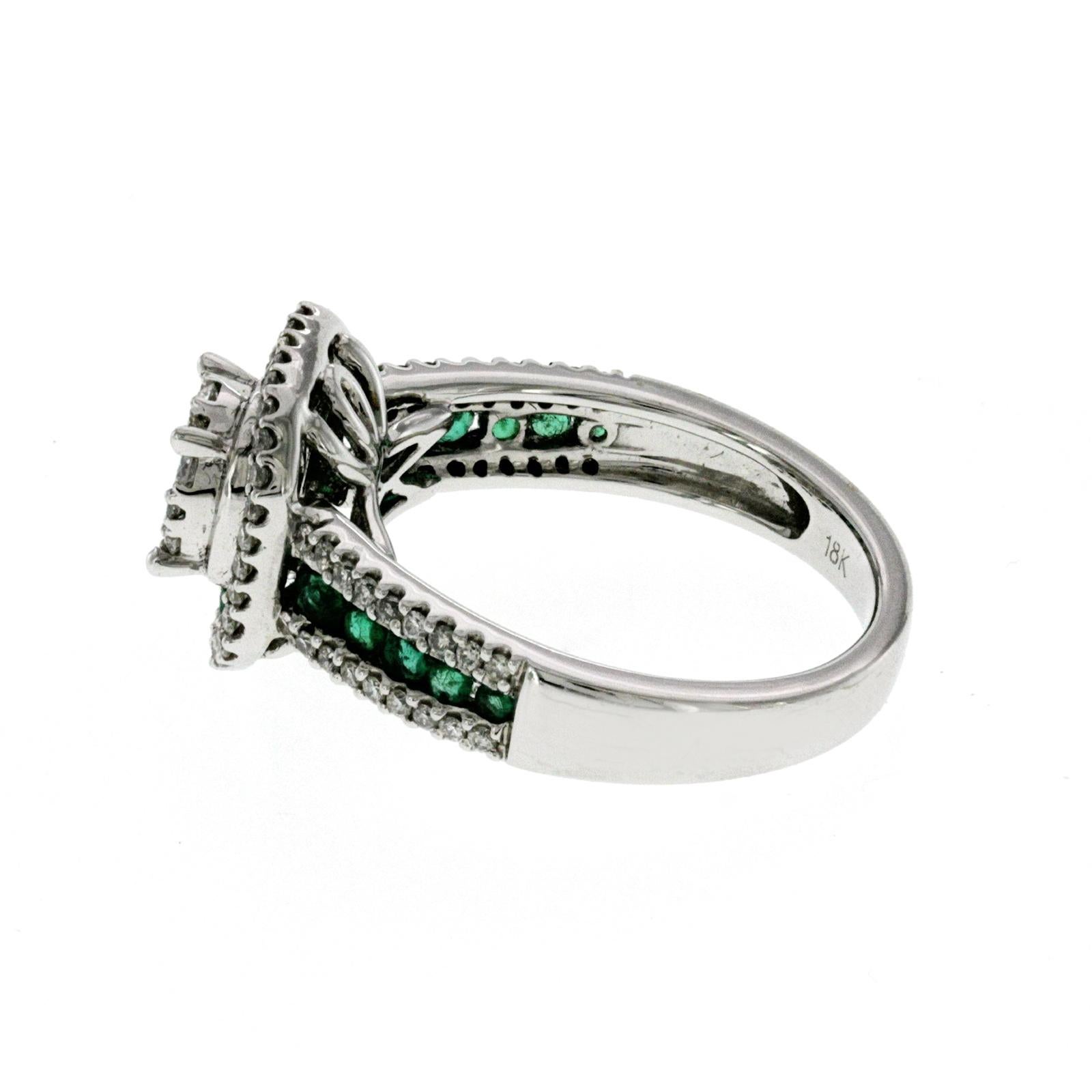 0.56 CT Emerald & 0.64 CT Diamonds in 18K White Gold Engagement Ring In New Condition For Sale In Los Angeles, CA