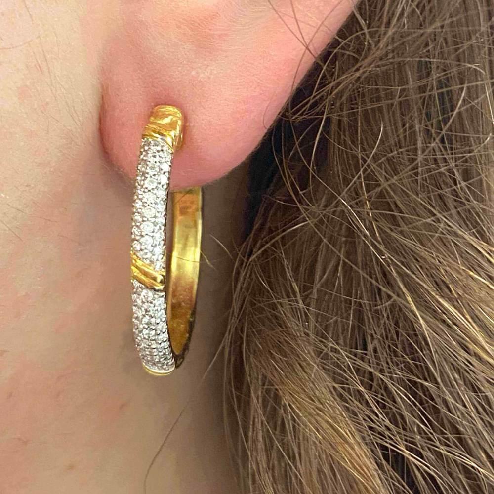 0.56 Carat Diamond Earrings, 18k Yellow Gold In Excellent Condition For Sale In New York, NY