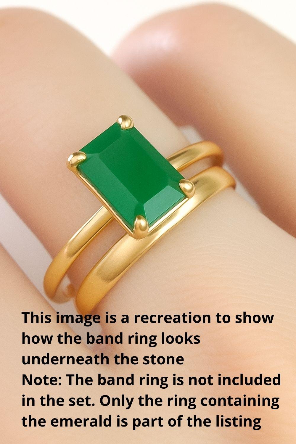 0.56ct natural Emerald Solitaire Ring 18K Yellow Gold Stackable  gift Design For Sale 8