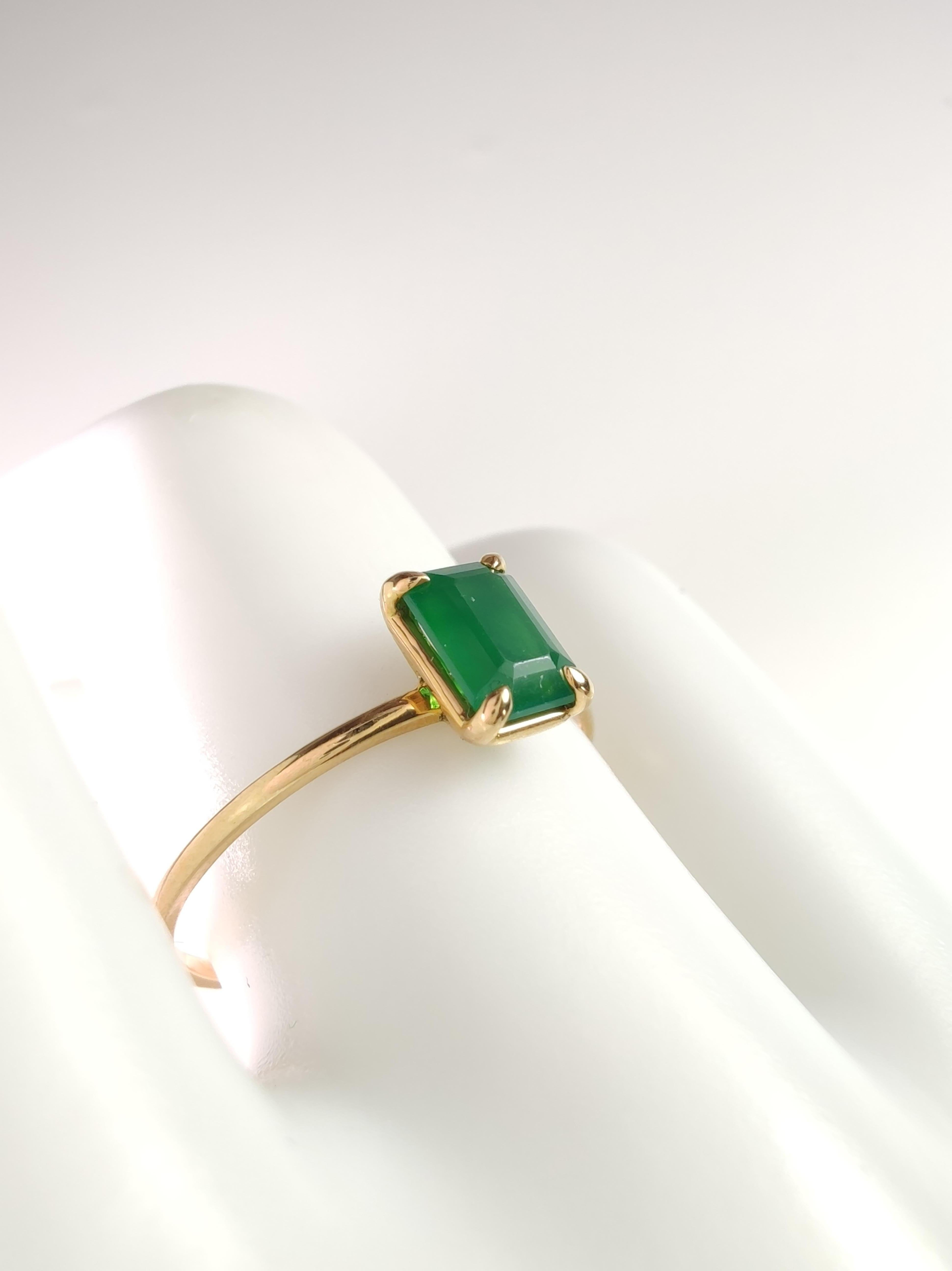 Emerald Cut 0.56ct natural Emerald Solitaire Ring 18K Yellow Gold Stackable  gift Design For Sale