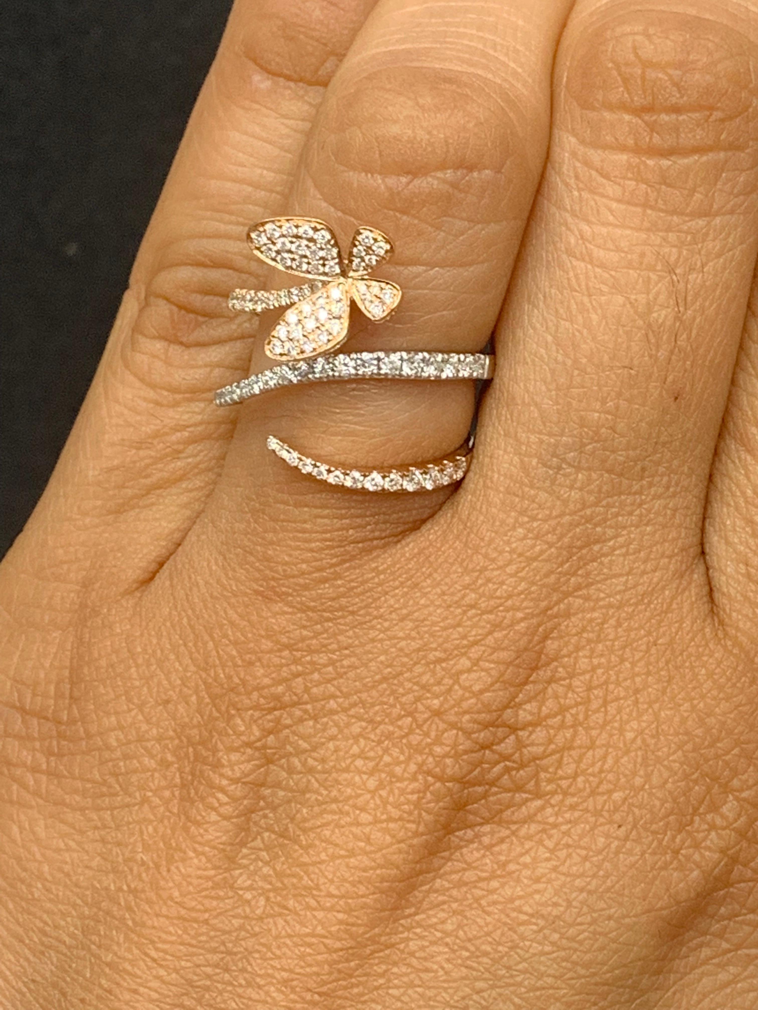 0.57 Carat Brilliant Cut Diamond Butterfly Ring in 18K Mixed Gold For Sale 5