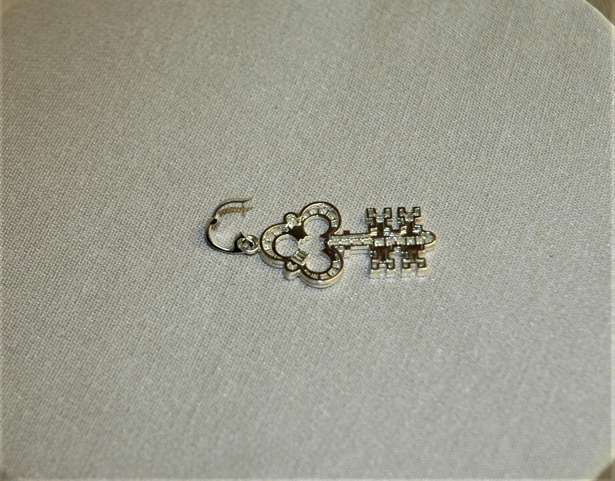0,57 Karat Diamanten Weißgold Halskette mit Anhänger im Zustand „Neu“ im Angebot in BARI, IT