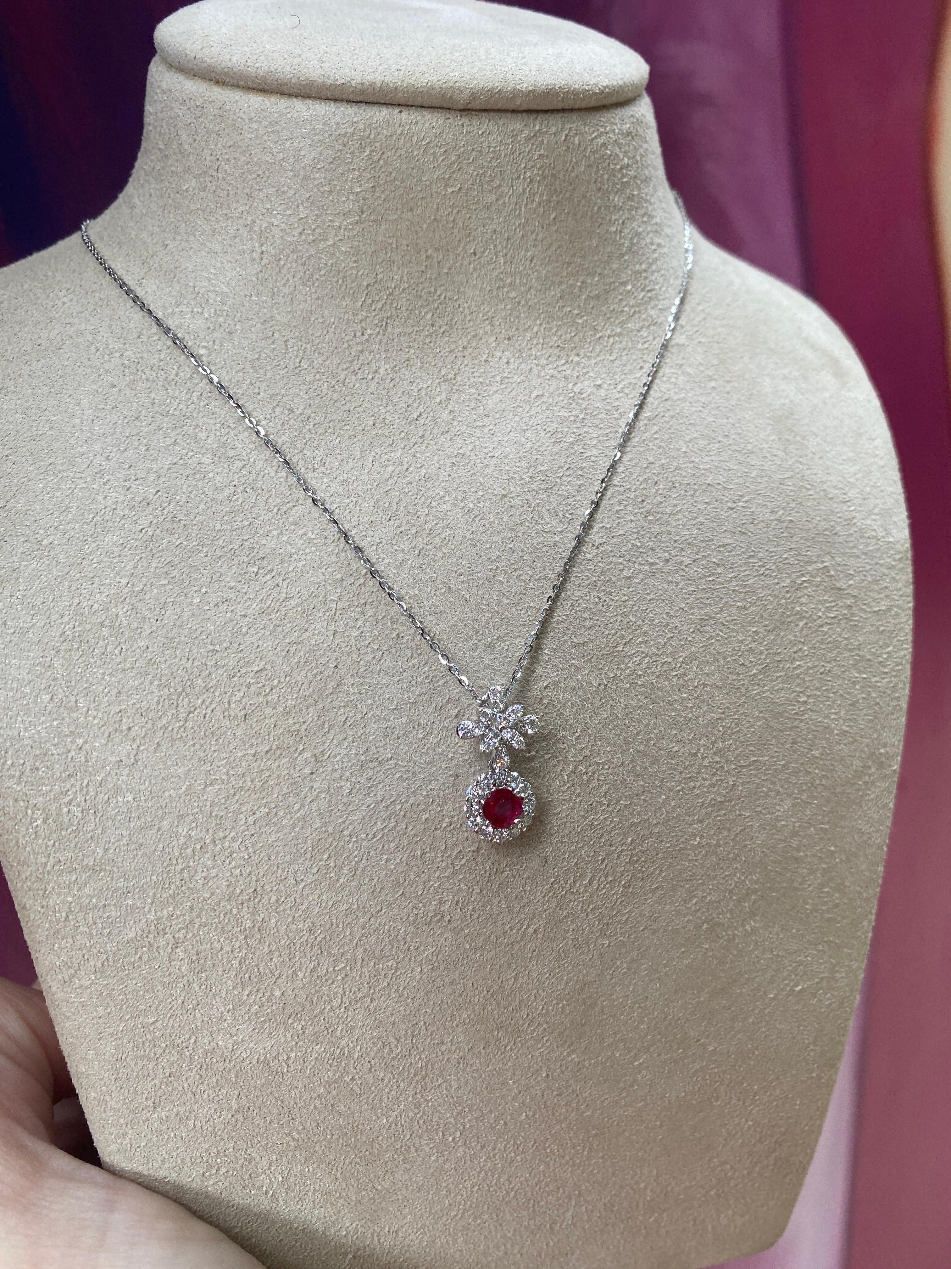 0.57 Carat Round Ruby & 0.52ctw Round Diamonds 18 Karat Pendant Necklace For Sale 1