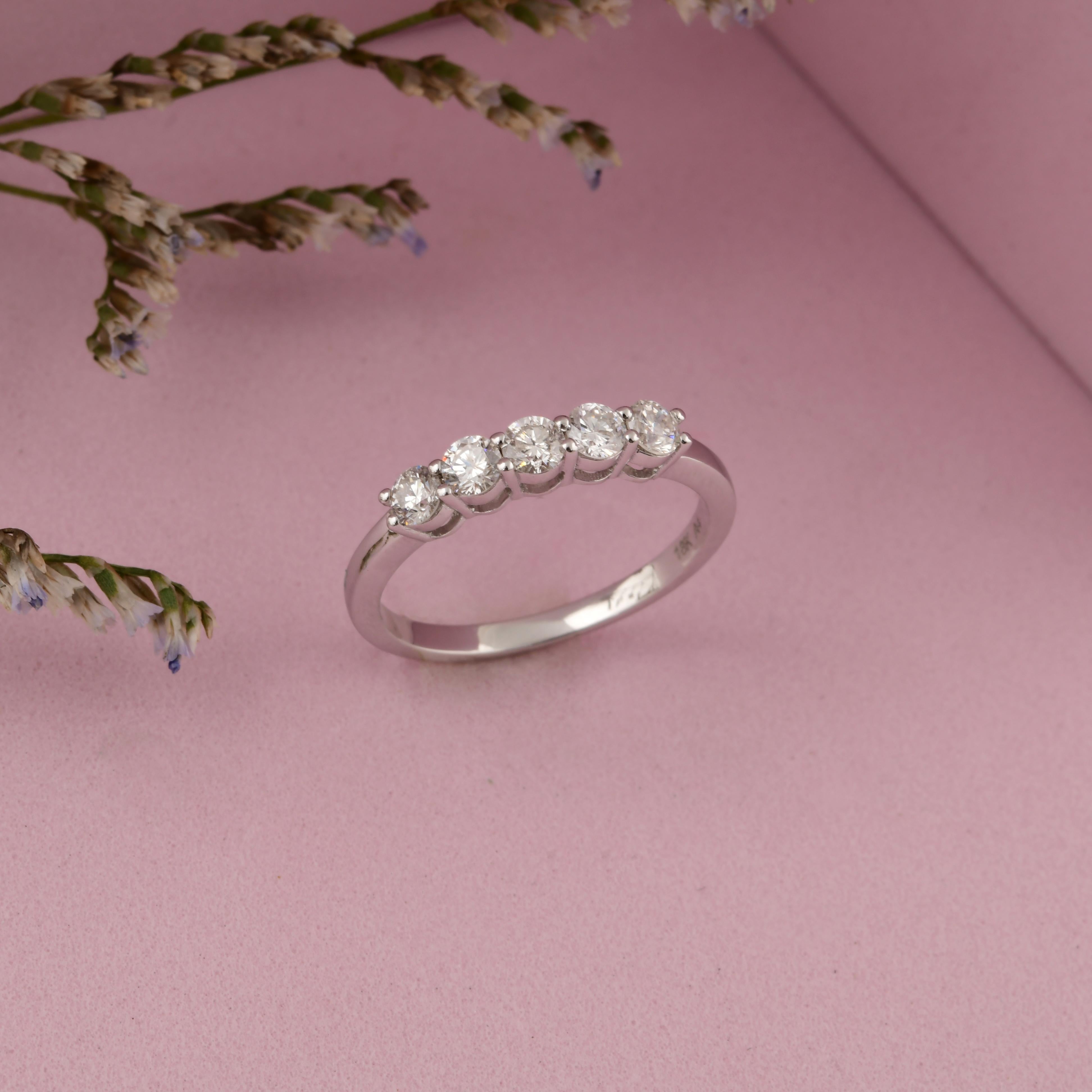 Modern 0.57 Carat SI Clarity HI Color Round Diamond 5 Stone 18 Karat White Gold Ring For Sale