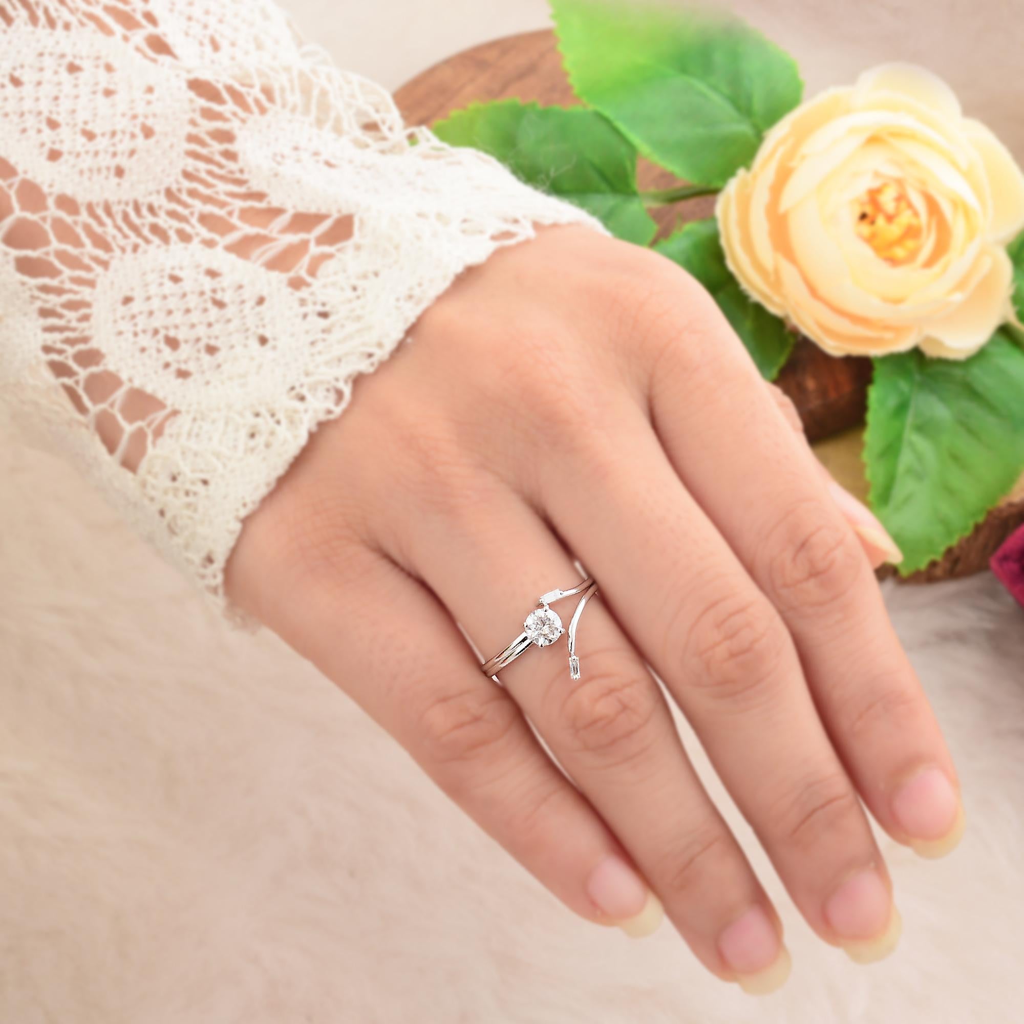 Women's 0.57 Carat SI/HI Round Baguette Diamond Promise Ring 10 Karat White Gold Jewelry For Sale