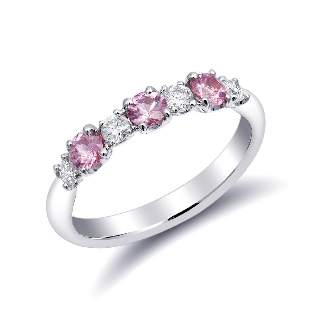 0.57 Carats Pink Sapphires Diamonds set in 18K White Gold Ring In New Condition For Sale In Los Angeles, CA