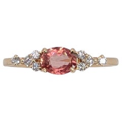 0,57 Karat Padaparadscha Saphir-Diamantring aus 14 Karat Roségold  Oval 6x4mm