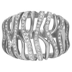 Bague à large anneau en or blanc 14 carats avec diamants ronds sertis en pavé 0,57 carat