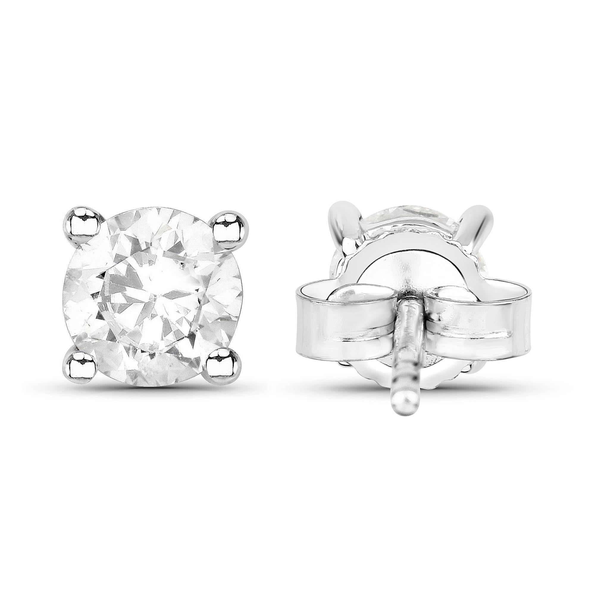 Contemporary 0.58 Carat Genuine White Diamond 14 Karat White Gold Stud Earrings