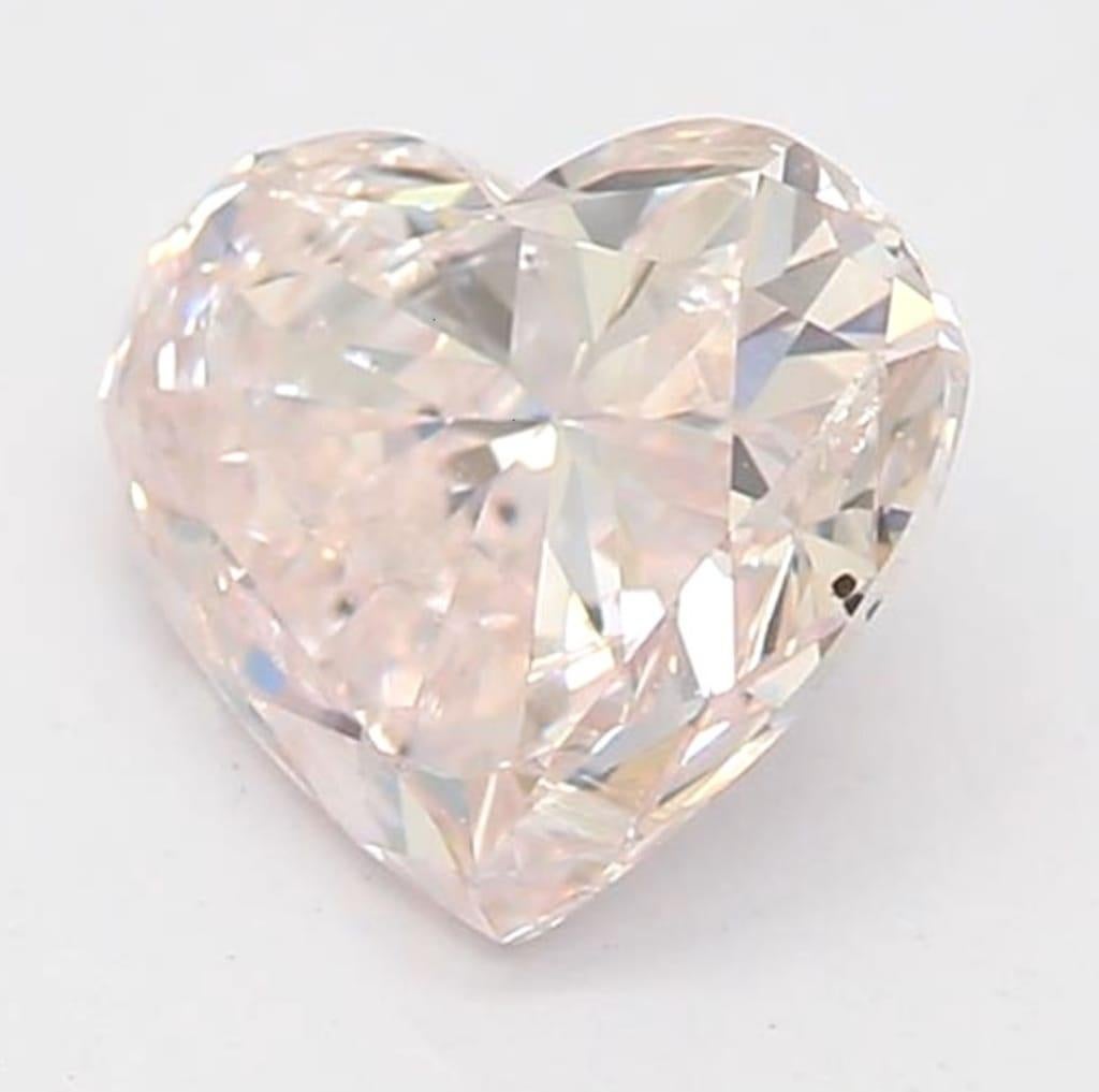 0.58 Carat Light Pink Heart Cut Diamond GIA Certified  In New Condition For Sale In Kowloon, HK