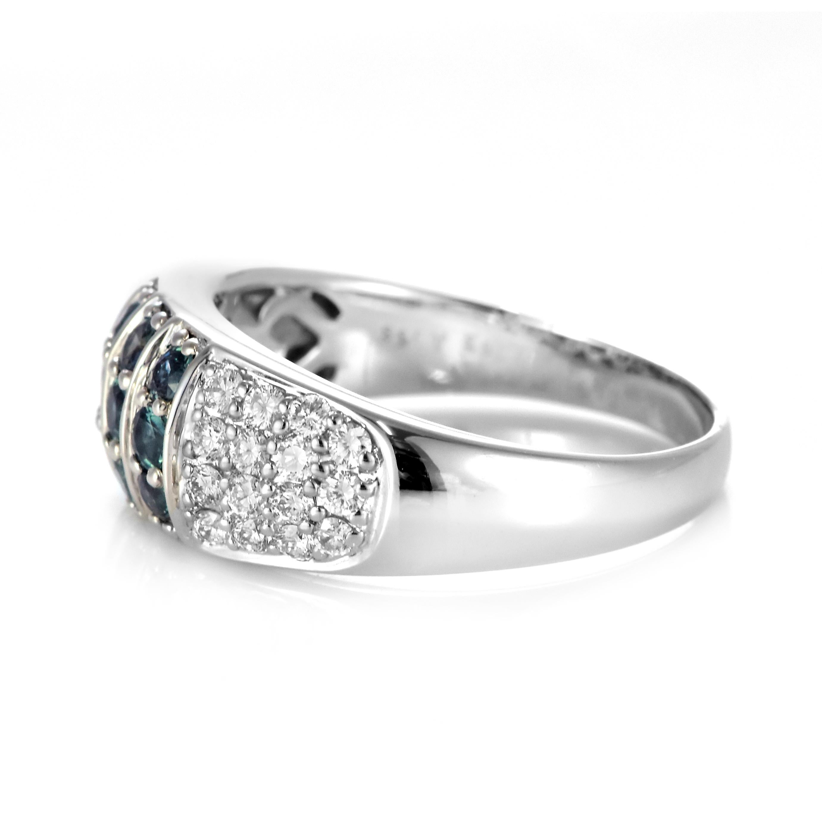 0,58 Karat natürlicher Alexandrit und Diamantring aus 18 Karat Weißgold im Angebot 4