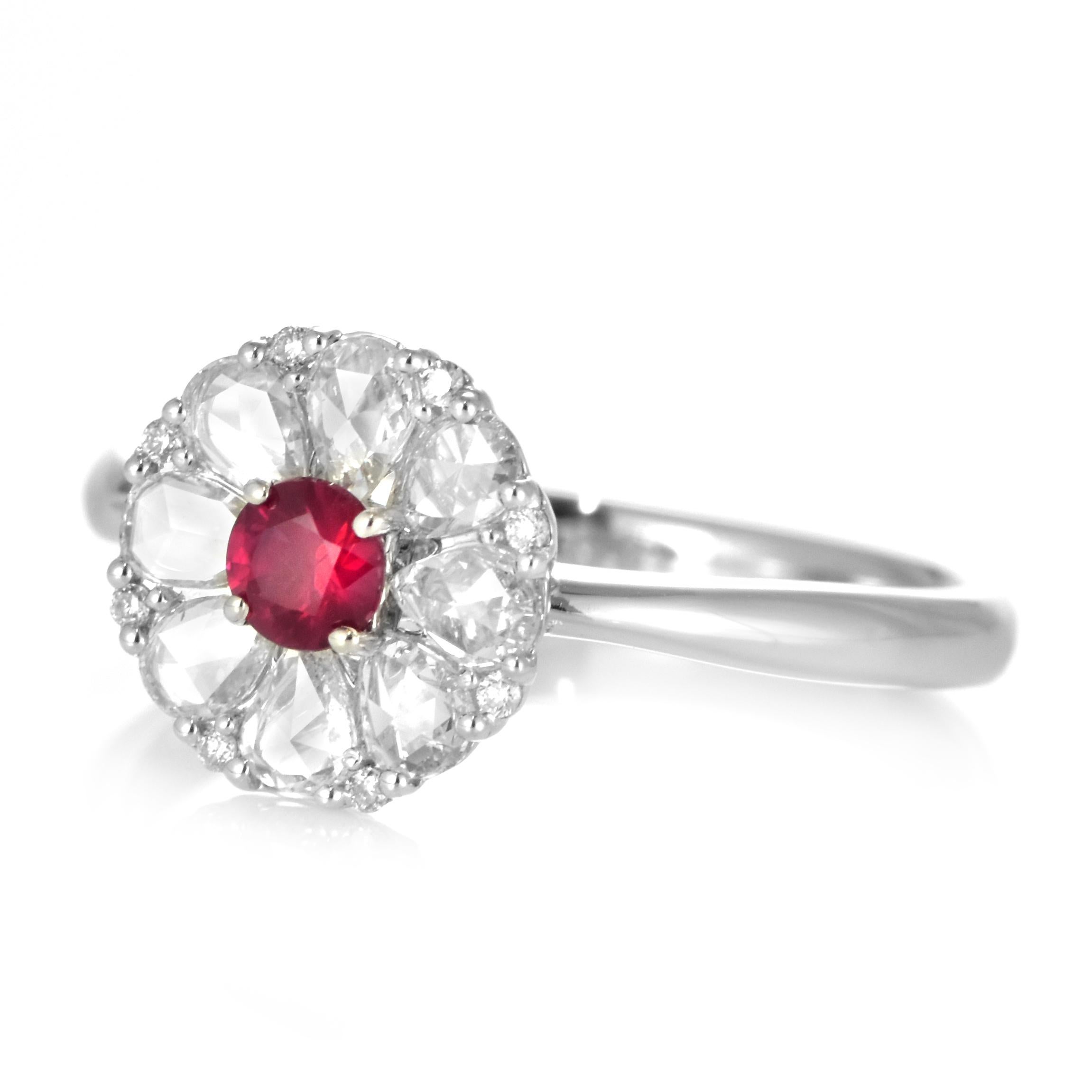 0.58 Carat Natural Ruby and Rose-Cut Diamonds Ring Made in 18 Karat White Gold Damen im Angebot