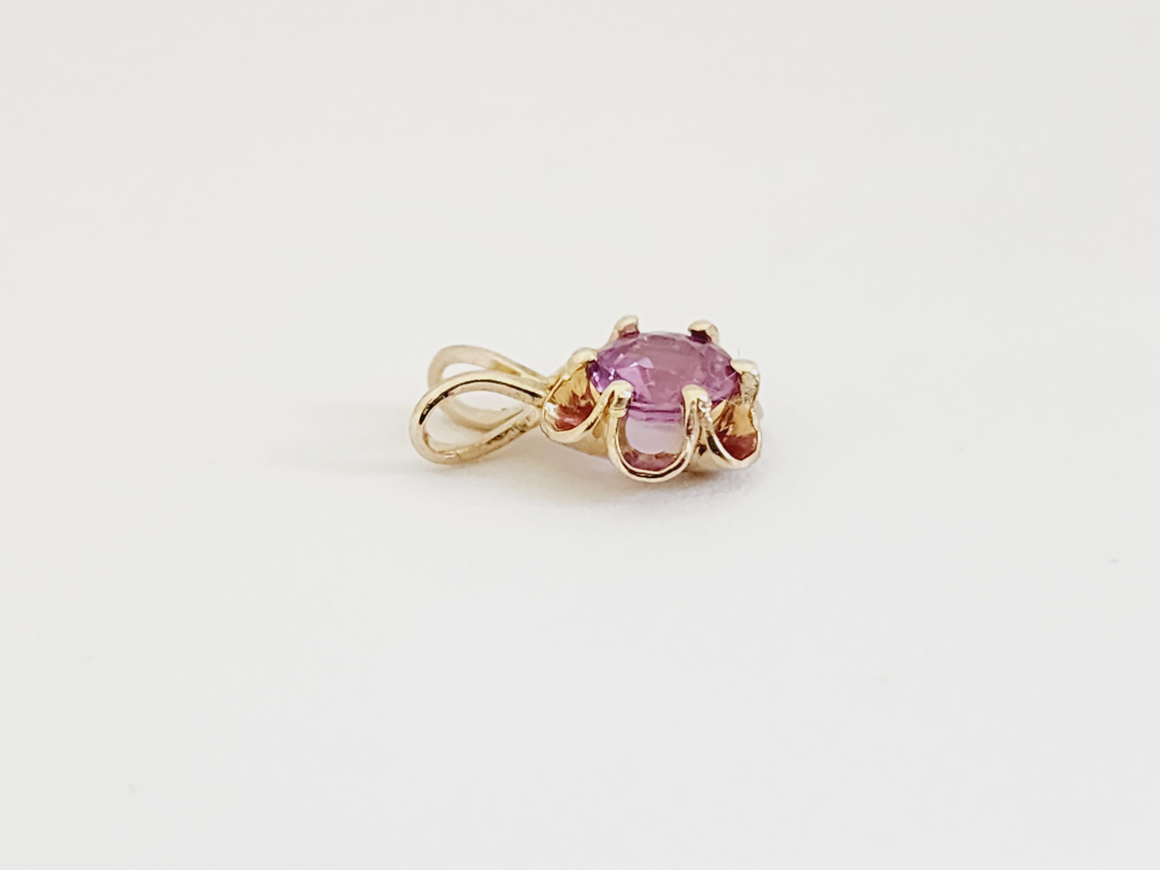 Women's SAMPLE SALE 0.58 Carat Pink Sapphire Pendant 14 Karat Yellow Gold For Sale