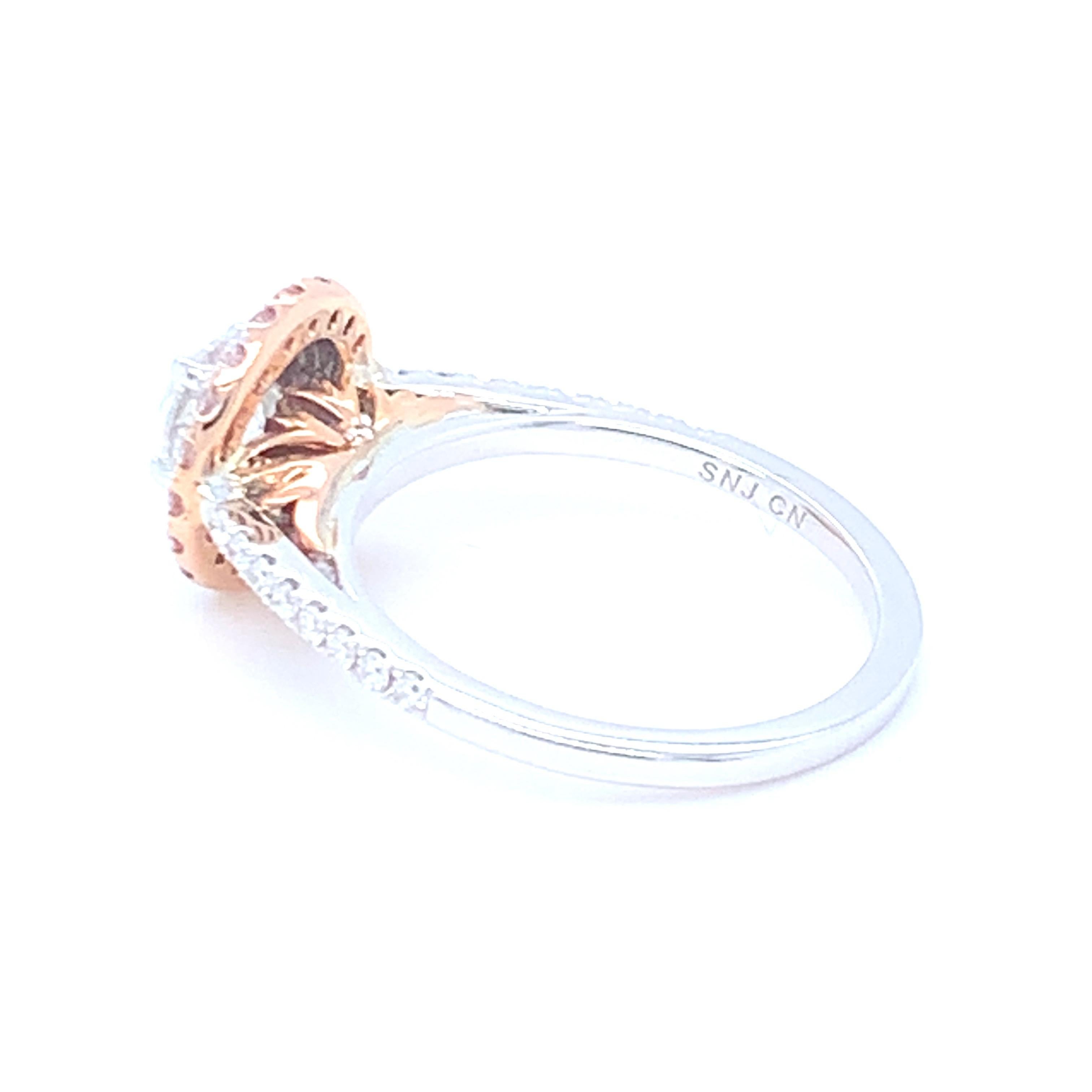 0.58 Carat Round White Diamond Pink Diamond Halo Ring Set in 14 Karat Gold For Sale 3