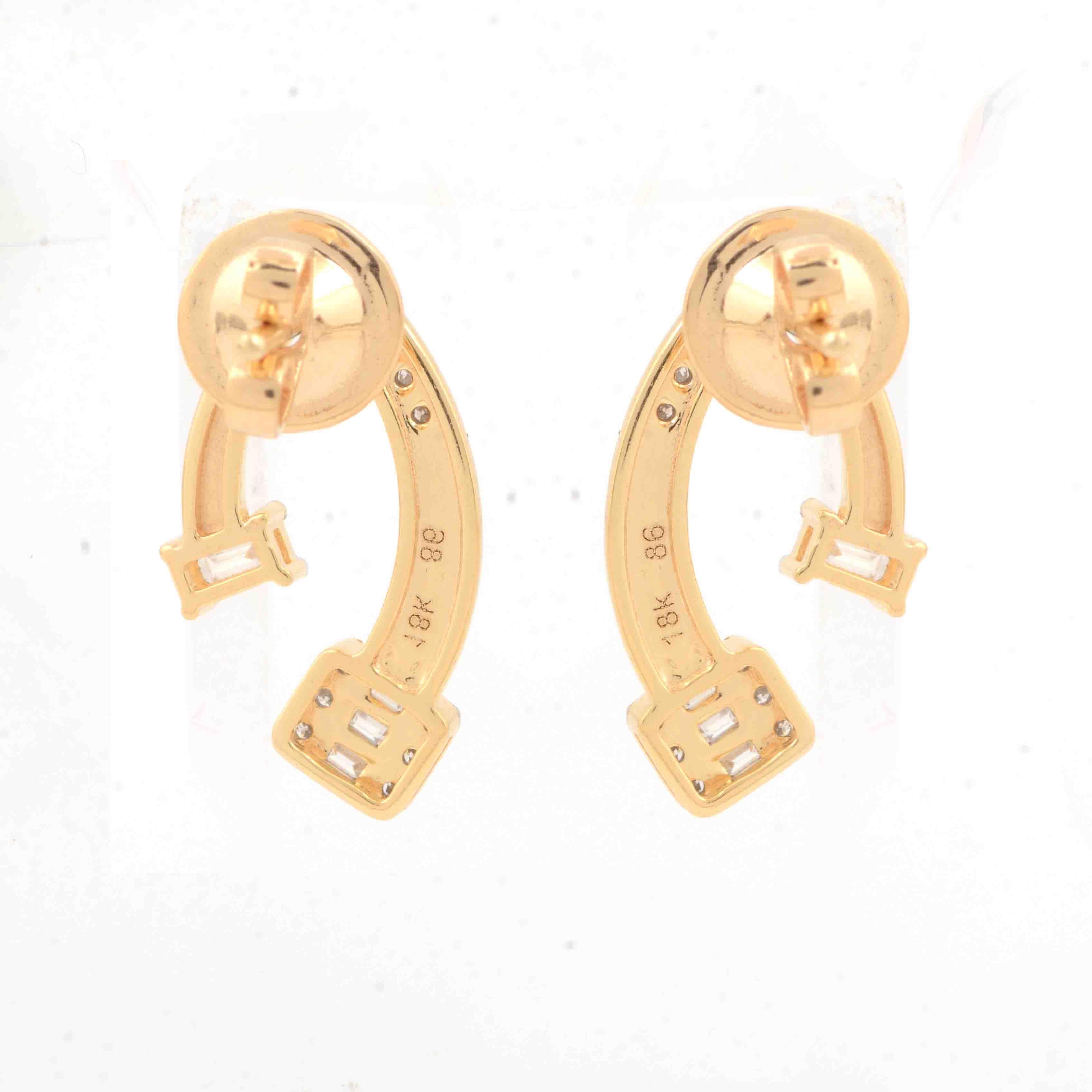 Modern 0.58 Carat SI Clarity HI Color Baguette Diamond Earrings 18 Karat Yellow Gold For Sale