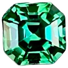 Pierre précieuse afghane taille Asscher, tourmaline bleu verdâtre de 0.58 carat