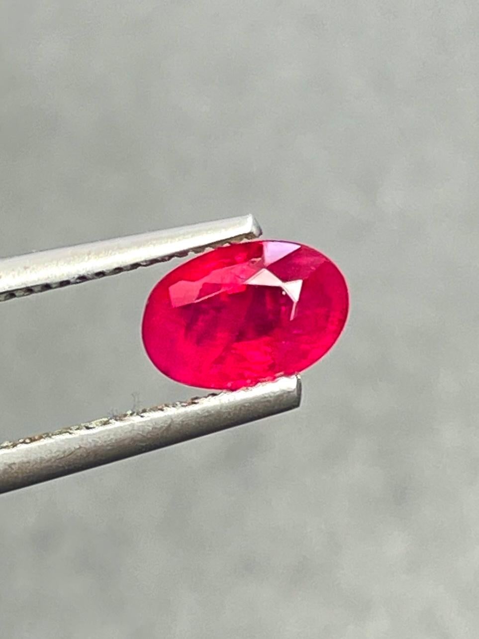 0.58 qt GIA Certificado Natural Rubí de Birmania no calentado Gema de color sangre de paloma en venta 1