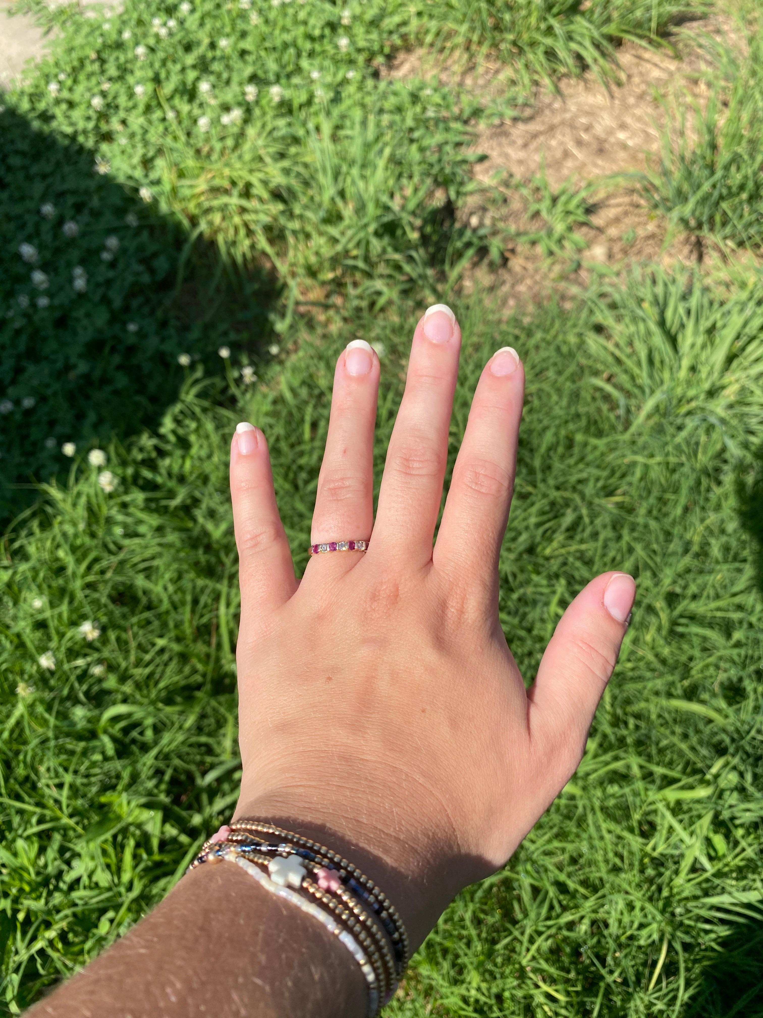 Bague en or jaune 14k avec diamant et rubis de 0.58ctw, taille 6.25 en vente 1