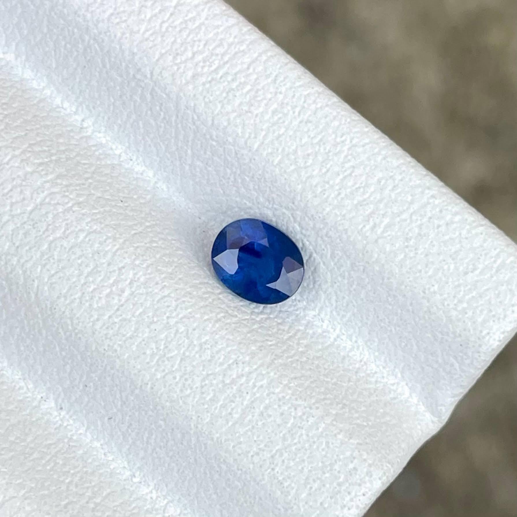 0,59 Karat Blauer Saphir Stein Ovalschliff Sri lankanischer Edelstein für Damen oder Herren im Angebot