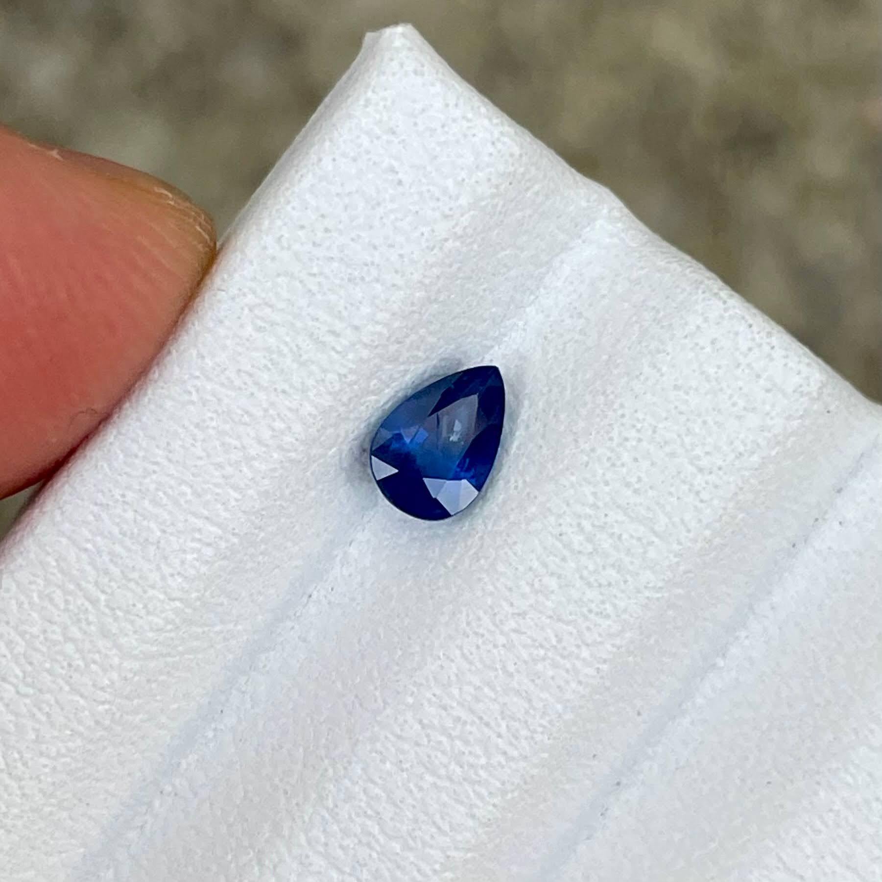 0,59 Karat Blauer Saphir Stein Birnenschliff Natürlicher Edelstein aus Sri Lanka für Damen oder Herren