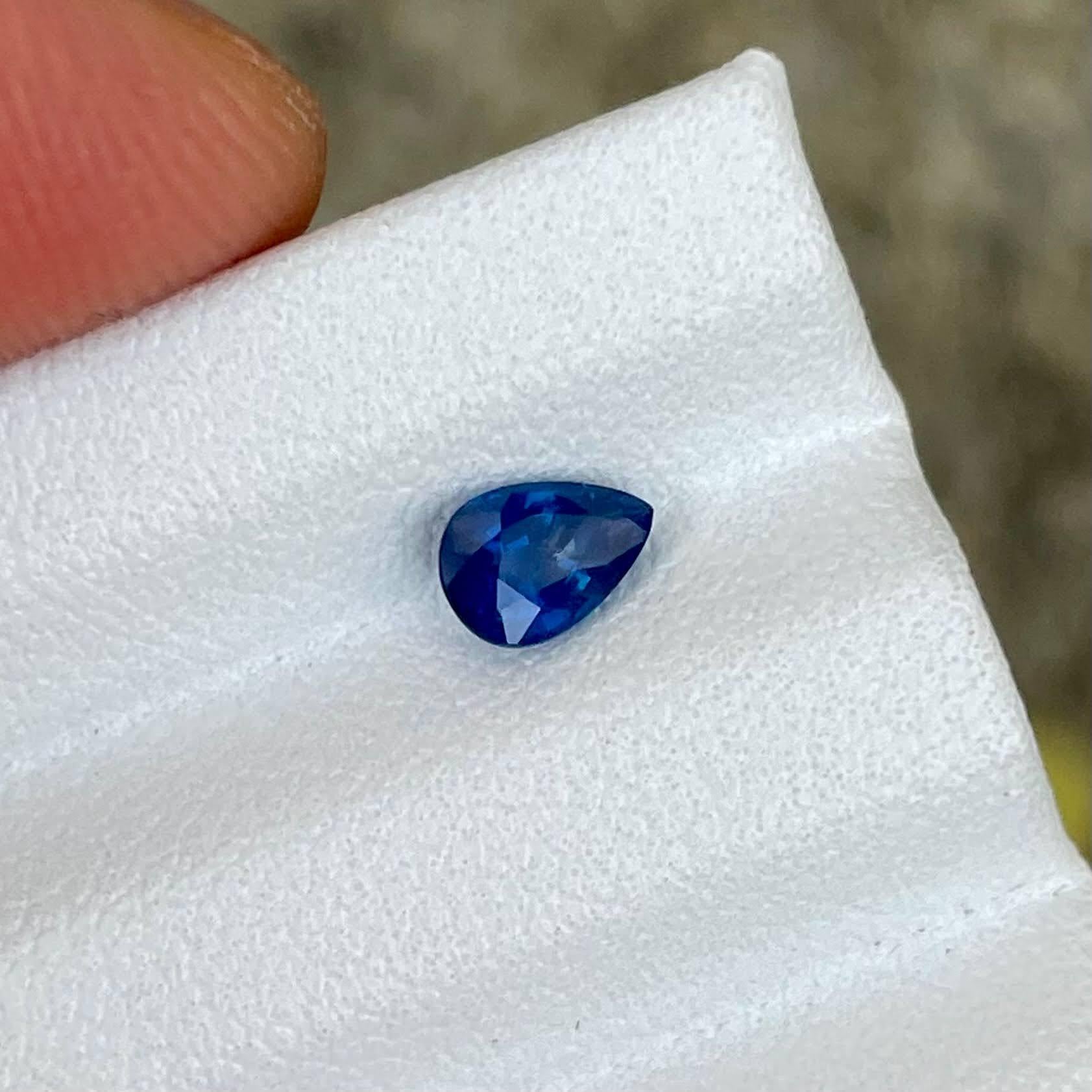 0,59 Karat Blauer Saphir Stein Birnenschliff Natürlicher Edelstein aus Sri Lanka 1