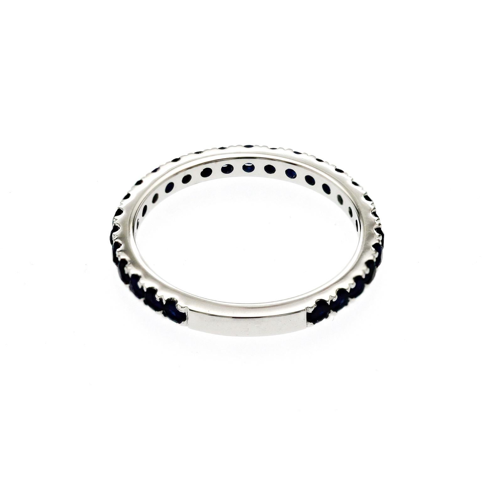 0,59 CT natürlichen blauen Saphir14K Weißgold Band Ring Größe 3,75 im Angebot 1