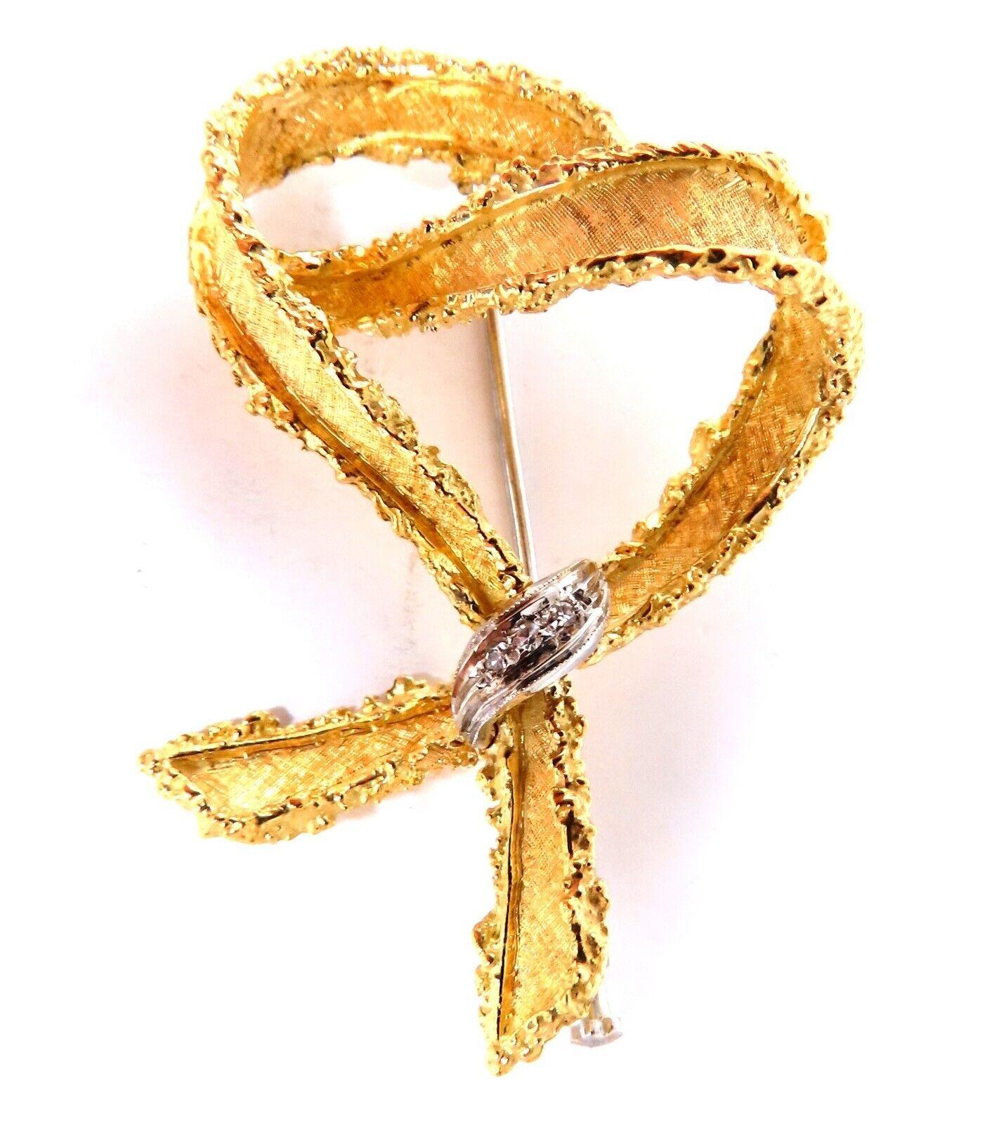 Women's or Men's .05ct Natural Diamonds Peace Emblem Gold Pin 18kt Gold For Sale
