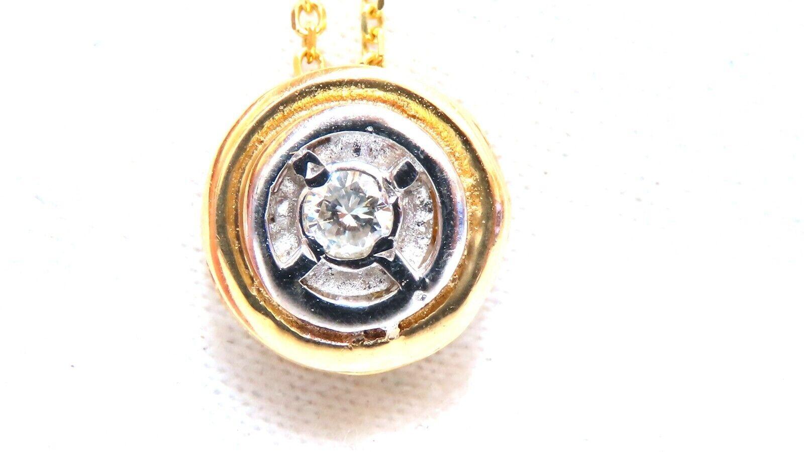 .05ct natural round diamond necklace

Circular bearing form

H color Si1 clarity

8.5mm diameter

16 inch necklace

2.8 grams