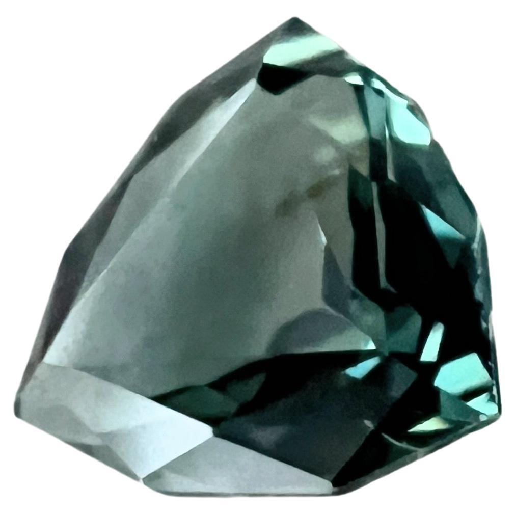 0.5ct Trillion Cut Natural Unheated Teal Blue Sapphire Gemstone LOUPE CLEAN In New Condition For Sale In Sheridan, WY