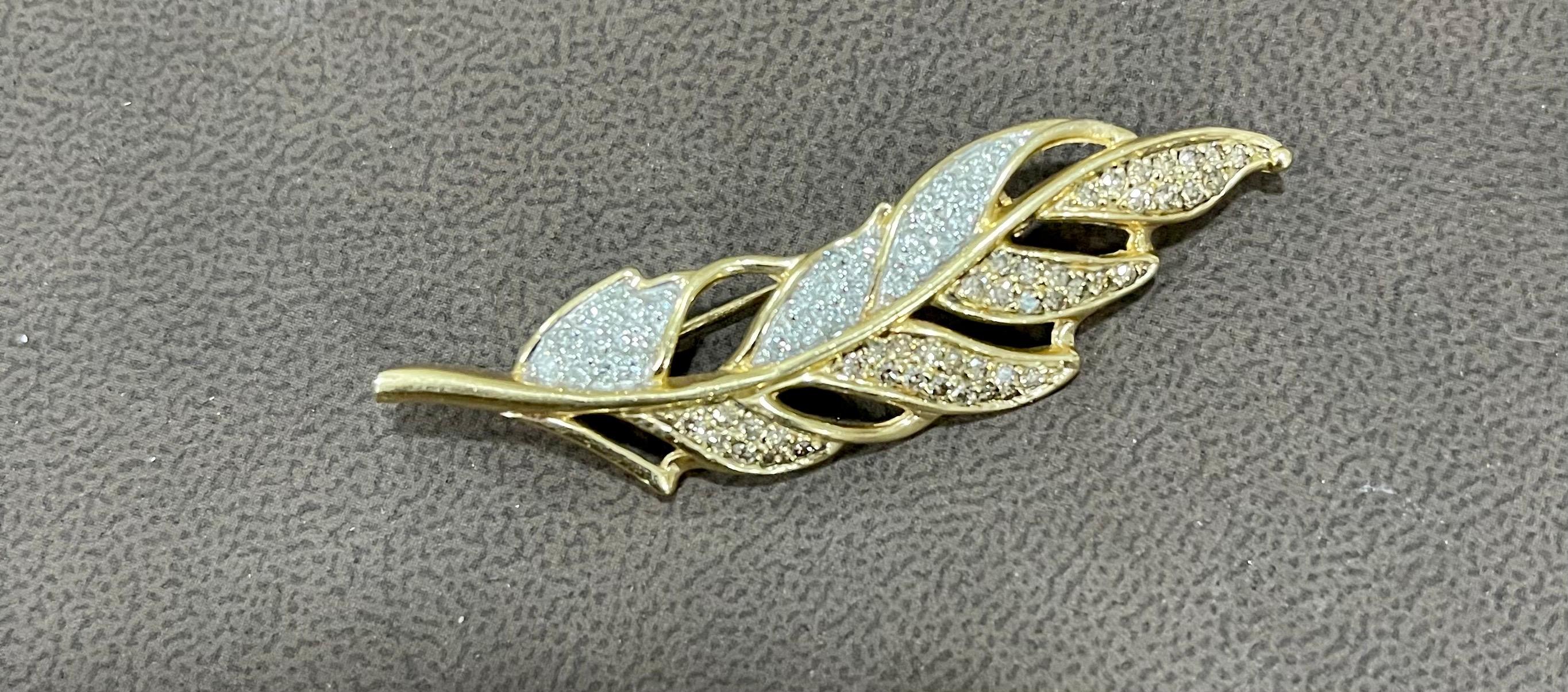 0.6 Carat Leaf Shaped Diamond 14 Karat Gold Pin or Brooch Affordable, Estate For Sale 2