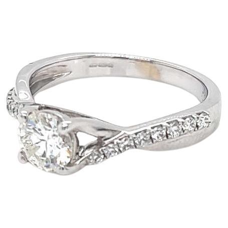 0.6 Carat Round Brilliant Diamond Ring in 18 Karat White Gold For Sale