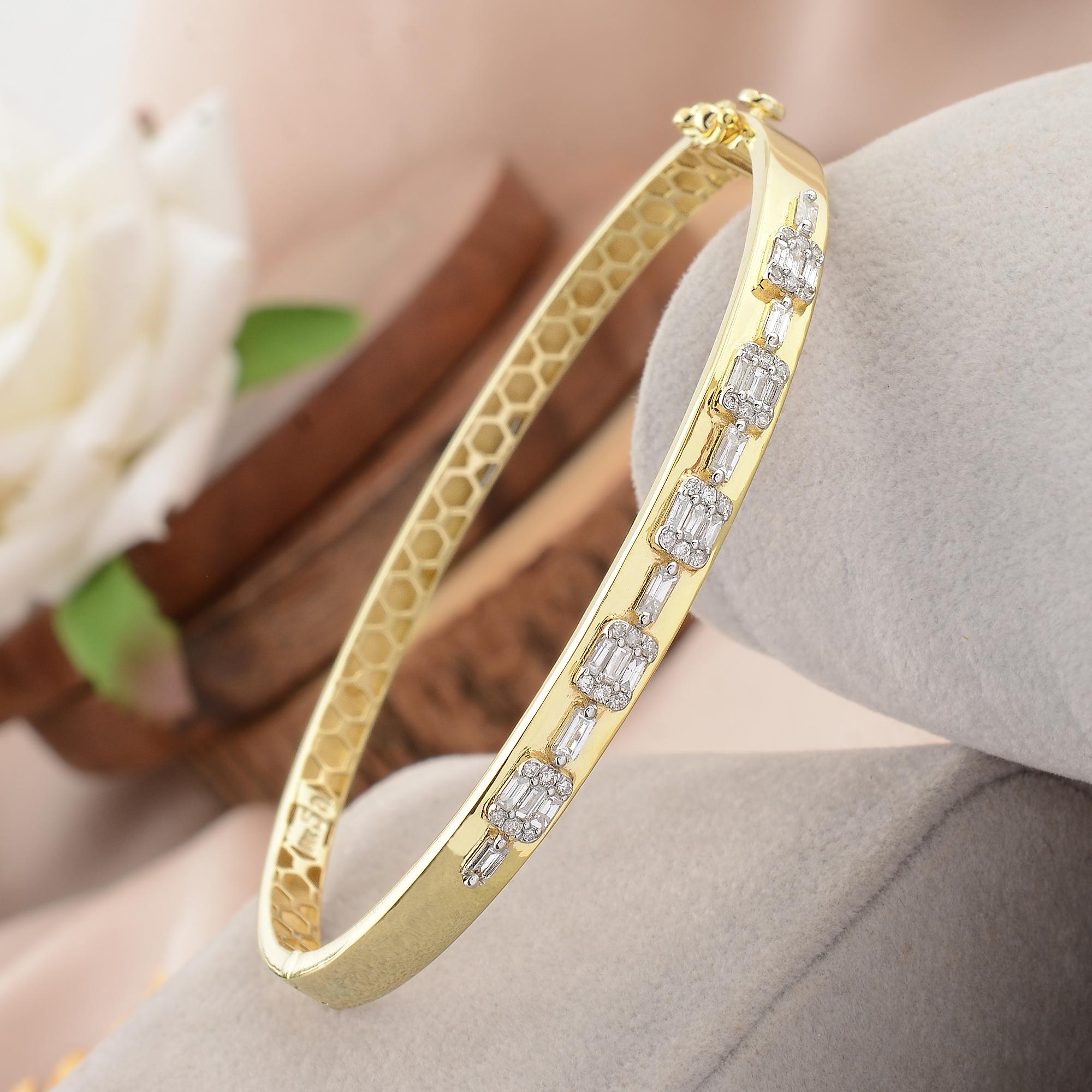 Women's 0.6 Ct SI Clarity HI Color Baguette Diamond Bangle Bracelet 14 Karat Yellow Gold For Sale